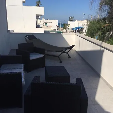 App. Daniele Trilo a 100m dal mare Casa vacanze Lido Marini